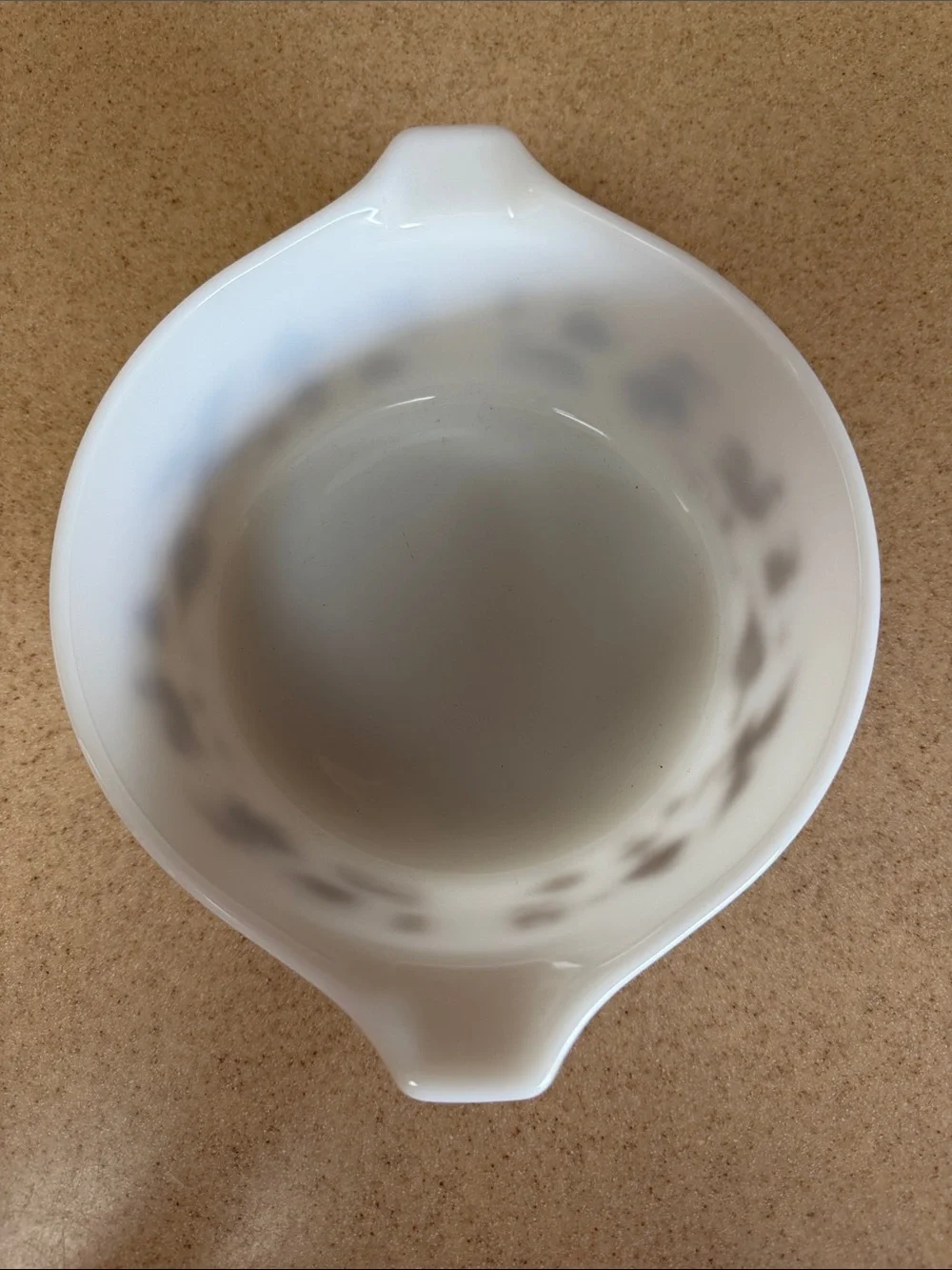 Pyrex lids set contact